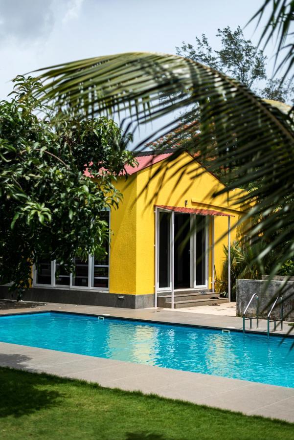 Saffronstays Casa Manga, Karjat - Pet-Friendly Pool Villa Near Nd'S Film World And Saltt Exterior photo